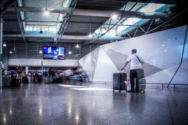Οδηγός για όσους ταξιδεύουν από το «Ελευθέριος Βενιζέλος»: Όσα δεν σας λένε για τις καθυστερήσεις