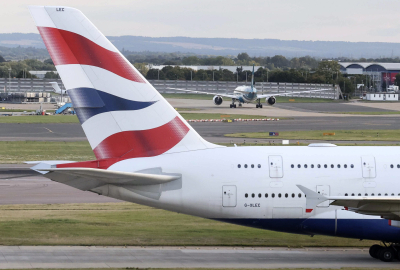 «Αναταράξεις» στις πτήσεις για Βρετανία, τα προβλήματα στα αεροδρόμια θα διαρκέσουν μέρες