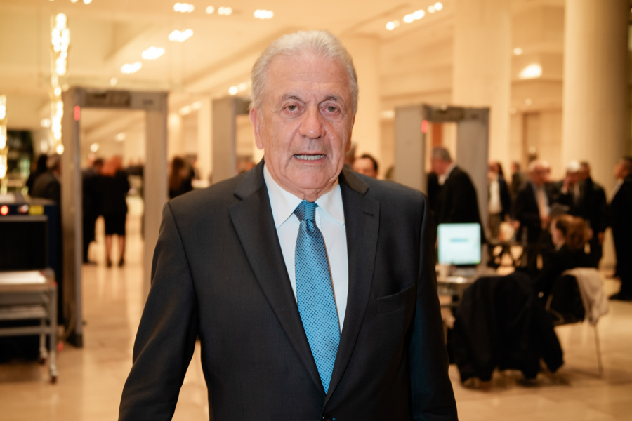 Αβραμόπουλος: Κάνω έκκληση στην κυβέρνηση να δώσει ένα ουσιαστικό τέλος στην αντιπαράθεση με τους αγρότες