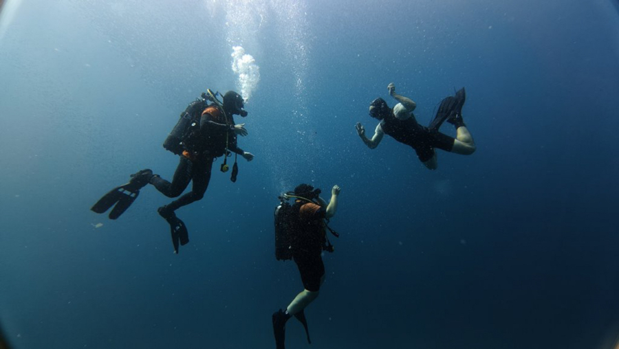 Ειδικές δυνάμεις: Τελετή αποφοίτησης για το 17ο Σχολείο Υποβρύχιων Καταστροφών (Εικόνες)