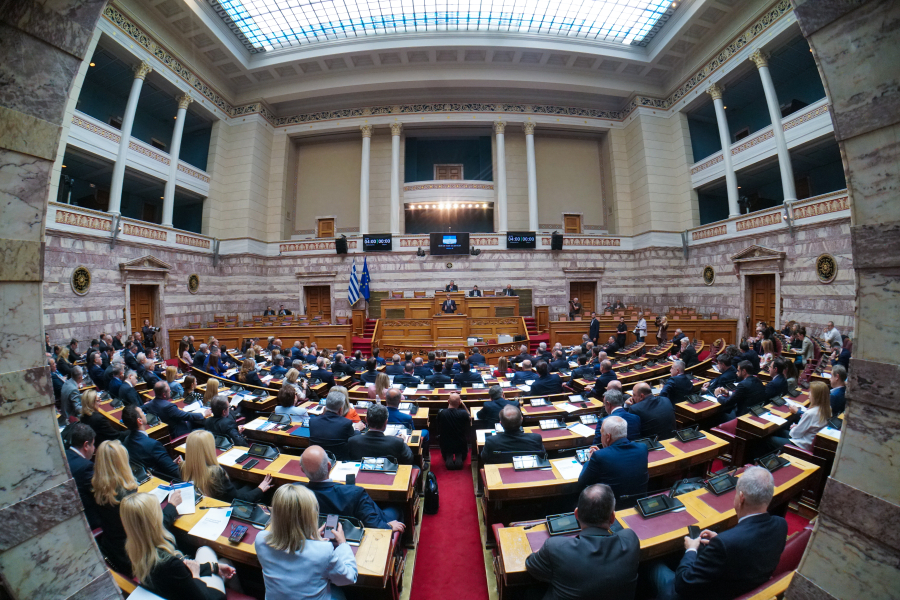 Μηδενικό ΦΠΑ και επιπλέον μισθό για οικογένειες πρότεινε ο Κατσανιώτης