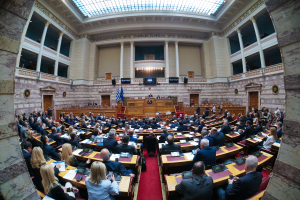 Μηδενικό ΦΠΑ και επιπλέον μισθό για οικογένειες πρότεινε ο Κατσανιώτης