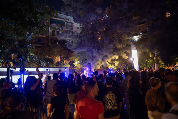 Η πόλη σήμερα: Dumplings, Λάνθιμος, stand up και μουσική στον Λόφο Φιλοπάππου