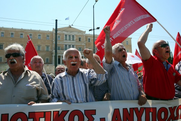 Sächsische Zeitung: Αιμορραγούν οι συνταξιούχοι για την Ελλάδα