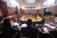 Εκτός ελέγχου ο Μακάριος Λαζαρίδης στην Εξεταστική για τον ΟΠΕΚΕΠΕ: Κάνει μήνυση στη Μουρελάτου