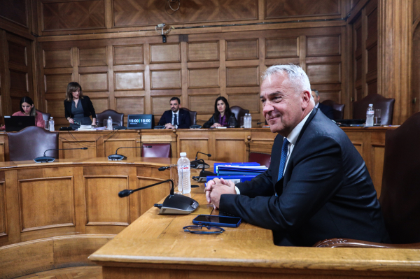 Βορίδης VS Βάρρα -Το Μαξίμου και με τους ...δυο!