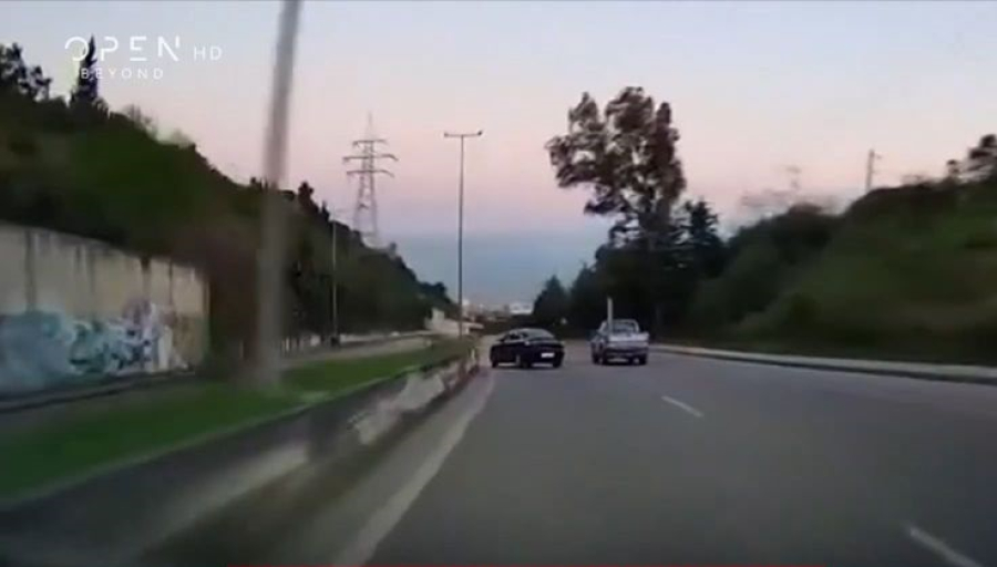 Πάτρα: Τρομακτικό τροχαίο μετά από προσπέραση κατέγραψε κάμερα αυτοκινήτου