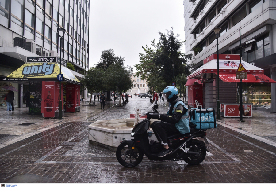 Πώς θα εφαρμοστούν οι τριετίες, τι αύξηση μισθού έρχεται και για ποιους - Ολόκληρη η τροπολογία