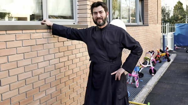 Κιβωτός του Κόσμου: Τι υποστηρίζει ο πατέρας Αντώνιος για τις καταγγελίες σε βάρος του για ασέλγεια