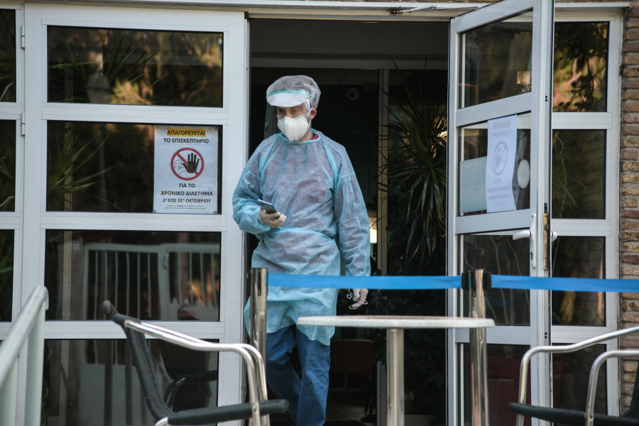 Κορονοϊός: Η γενετική προδιάθεση σχετίζεται με αυξημένο κίνδυνο εμφάνισης υποθυρεοειδισμού