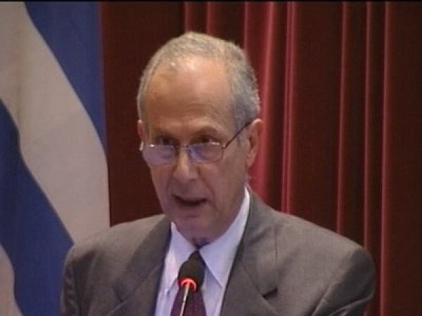 Tο ελληνικό αναπτυξιακό πρότυπο δεν έχει αλλάξει, παραμένει όπως παλιά