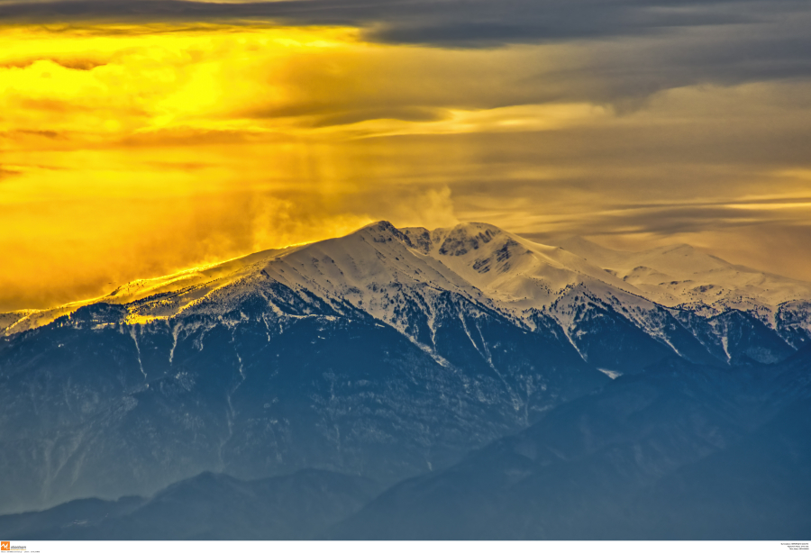 Σε εξέλιξη επιχείρηση εντοπισμού ορειβατών στον Όλυμπο