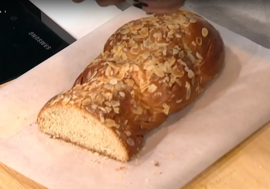 Η συνταγή για το καλύτερο πασχαλινό τσουρέκι της Αθήνας