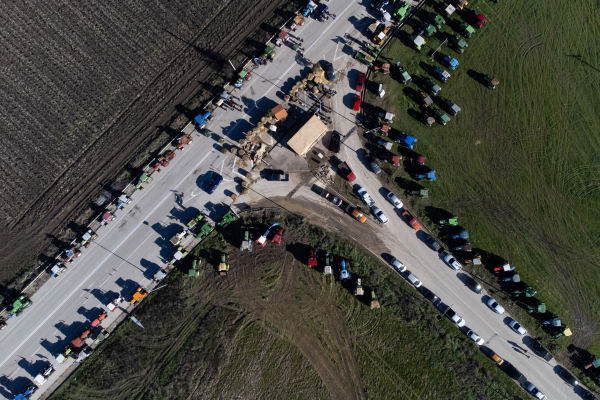 Κυβέρνηση για Mercosur: Προστασία ελληνικών προϊόντων, υποκριτική στάση της αντιπολίτευσης