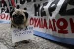 Αυξήσεις φόρων για πολλούς, φοροελαφρύνσεις - μαμούθ για τους πολιτικούς!