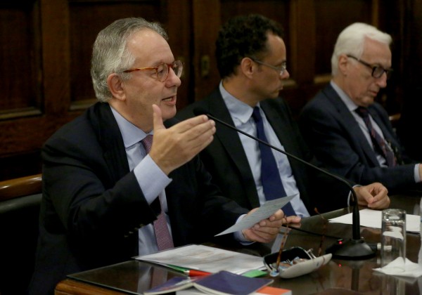 Κοινή σύσκεψη υποψηφίων της Κεντροαριστεράς ζητά ο Αλιβιζάτος