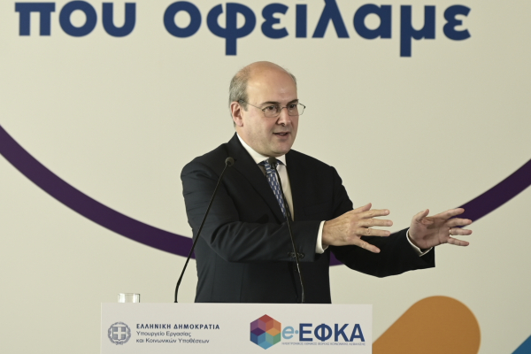 Χατζηδάκης για ΔΥΠΑ: Οι 10 νέες δράσεις για τους νέους -Νέα προγράμματα ΟΑΕΔ και Ευρωπαϊκή Κάρτα