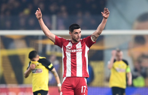 ΑΕΚ - Ολυμπιακός 0-1: Μισό... πρωτάθλημα για τους «ερυθρόλευκους»