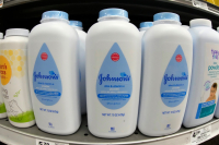 Johnson &amp; Johnson: Προτείνει αποζημιώσεις 5,5 δισ. για το βρεφικό ταλκ που συνδέεται με καρκίνο
