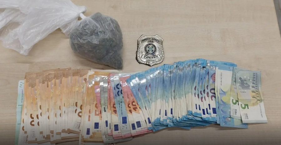 5 συλλήψεις της ΕΛ.ΑΣ για όπλα, ναρκωτικά και κλοπές