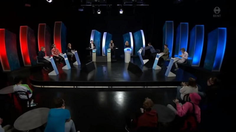 Έχασε και... έσπασε το μισό στούντιο! Απίστευτο ξέσπασμα σε τηλεπαιχνίδι (vid)