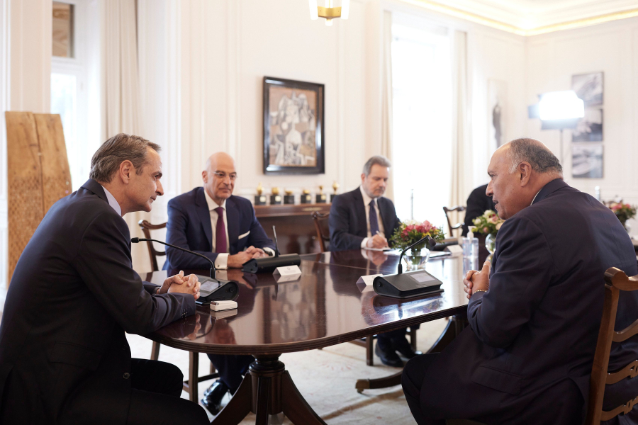 Η ενίσχυση των στρατηγικών σχέσεων Ελλάδας-Αιγύπτου στην ατζέντα Μητσοτάκη και Σούκρι