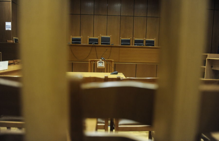 Κορυφώνεται η δημόσια αντιπαράθεση δικαστών και δικηγόρων - Δίωρη αποχή ΔΣΑ στις 25/11