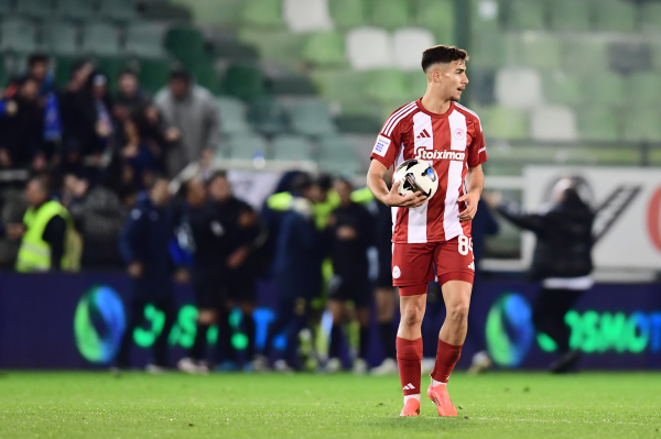 Η βαθμολογία μετά την «γκέλα» του Ολυμπιακού – Πρωτοπόρος, αλλά τον… παραμονεύουν