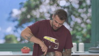 «Kitchen Lab»: Χειμωνιάτικες συνταγές από τον Άκη Πετρετζίκη (18-19/1)