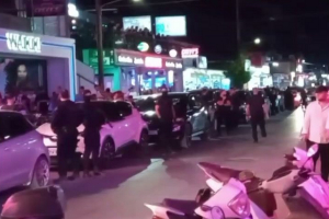 Ζάκυνθος: Κλείνει ο κεντρικός δρόμος του Λαγανά μετά τα επεισόδια τουριστών (βίντεο)