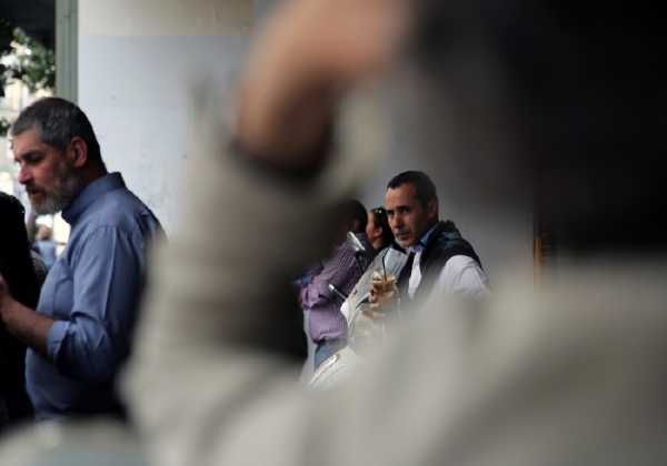 Ελεύθεροι Επαγγελματίες: Εισφορές επί... αγνώστου εισοδήματος