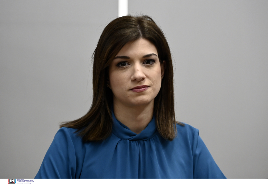 Κατερίνα Νοτοπούλου: «Η Όλγα Γεροβασίλη δήλωσε παρούσα για να σταματήσει η πτώση»