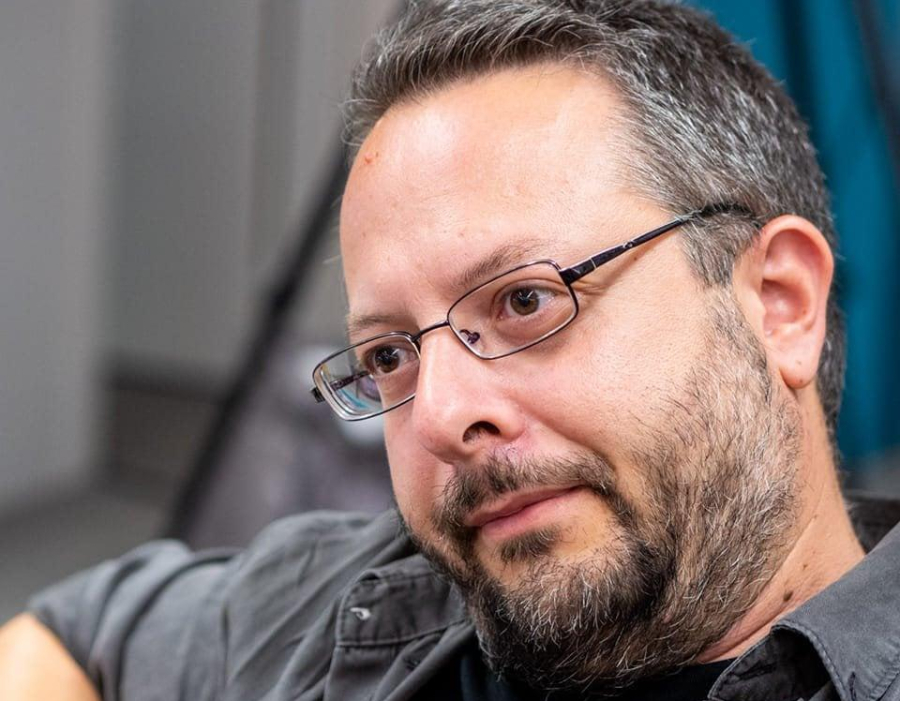 Ούτε δεσποτισμός, ούτε αναρχία - κυρίως όμως όχι αναρχία