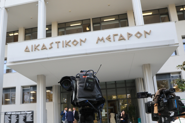 Τέμπη: Ένταση και ενστάσεις για τα «εξαφανισμένα» βίντεο