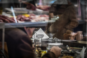 Απεργούν οι εργαζόμενοι σε επισιτισμό - τουρισμό