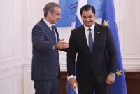 Τώρα ο Χαφτάρ δεν είναι... κατσαπλιάς - Συναντάται βλέπετε με τον Μητσοτάκη
