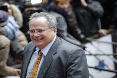 Ο Κοτζιάς υπεραμύνεται το διορισμό του εξαδέρφου του πρωθυπουργού