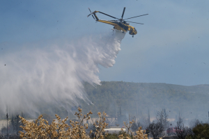 Αντώναρος μετά τη φωτιά στην Πολυτεχνειούπολη: Οι 4 πρώην πρωθυπουργοί να θέσουν κοινό τελεσίγραφο στον Μητσοτάκη
