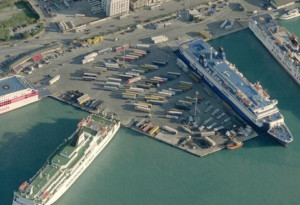 Πλοίο προσέκρουσε στο λιμάνι της Πάτρας - Δεν υπάρχουν τραυματισμοί