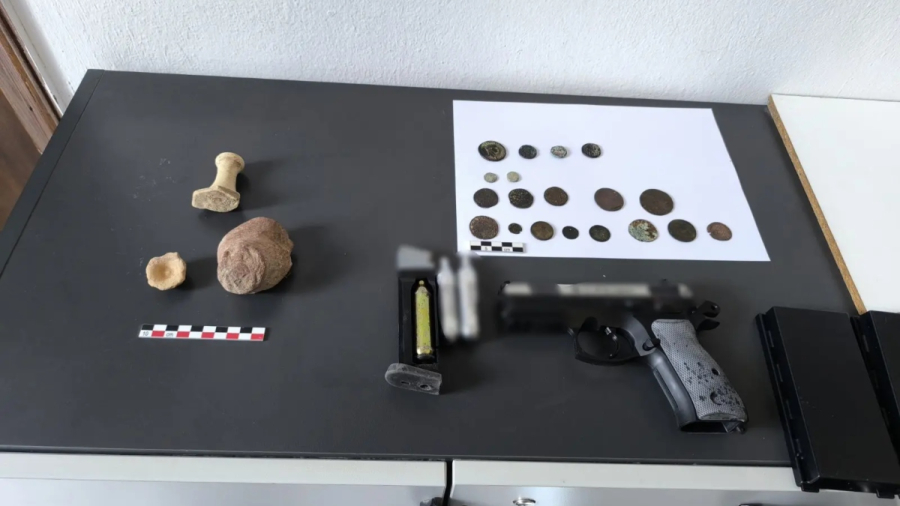 Κύθηρα: Συνελήφθη άνδρας για διακίνηση αρχαιοτήτων μέσω διαδικτύου