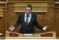 Καιρίδης για Ουκρανούς πρόσφυγες: «Μιλάμε για λευκούς χριστιανούς, όχι για αλλόθρησκους στην Αφρική» (βίντεο)