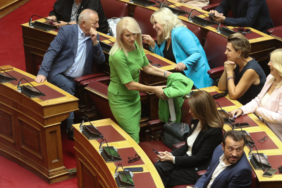 Βουλή: Τζάκρη, Γαβρήλος συνυπογράφουν ερώτηση του ΣΥΡΙΖΑ