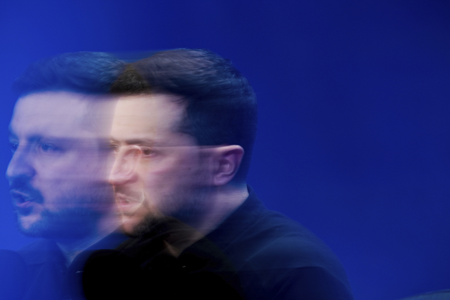 Μετά τον Τραμπ και το ουκρανικό κοινοβουλίο «αδειάζει» τον Ζελένσκι