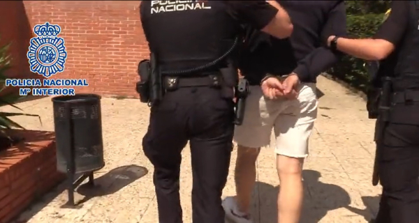 Οργή στην Ισπανία για νεαρό που παρενόχλησε σεξουαλικά ρεπόρτερ σε live μετάδοση