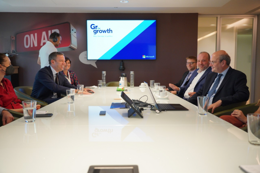 ΔΥΠΑ: Μεγάλη επιτυχία για το πρόγραμμα ψηφιακών δεξιοτήτων ΟΑΕΔ- Microsoft