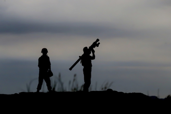Μέση Ανατολή: Τελεσίγραφο των ΗΠΑ για τα Στενά του Ορμούζ - Σκληρή απάντηση Ιράν εν μέσω κλιμάκωσης