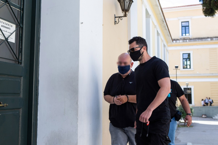 Ραφήνα: Προφυλακιστέος ο 48χρονος για την απόπειρα αρπαγής της 13χρονης, ανατριχίλα από τη μαρτυρία της μαθήτριας (βίντεο, εικόνες)