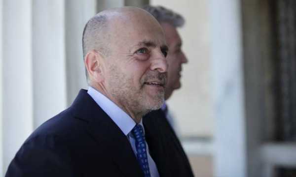 Τι απαντά ο Αλαφούζος για τη δέσμευση της περιουσίας του