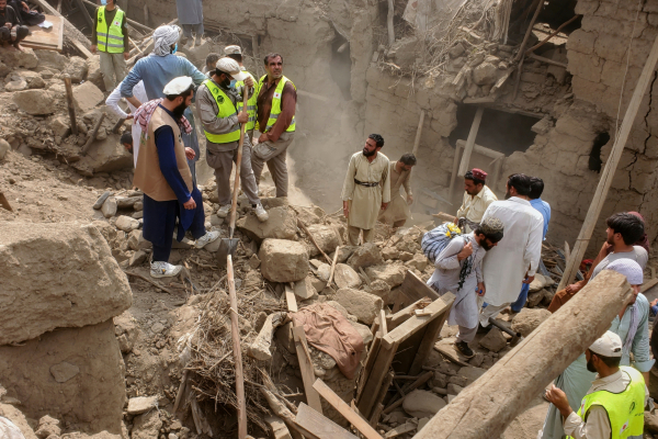 Σεισμός στο Αφγανιστάν: Στους 2.205 οι νεκροί, συνεχίζονται οι προσπάθειες διάσωσης