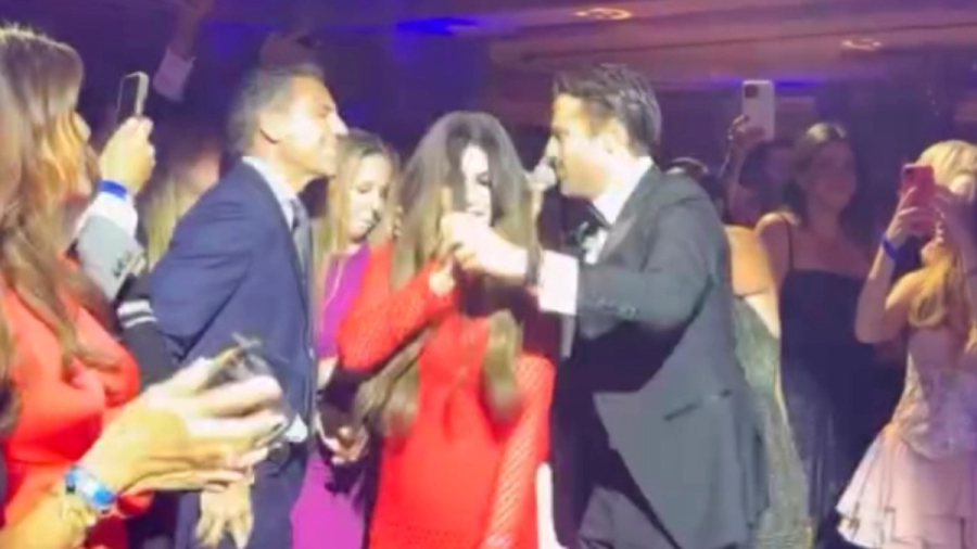 Κωνσταντίνος Αργυρός: Ποιο τραγούδι του ξεσήκωσε την Κίμπερλι Γκίλφοϊλ (video)